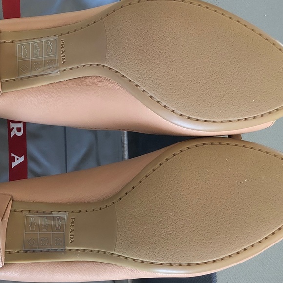 PRADA Leather Pumps ** NEW** SIZE 5.5  IT 35.5 - Picture 3 of 7